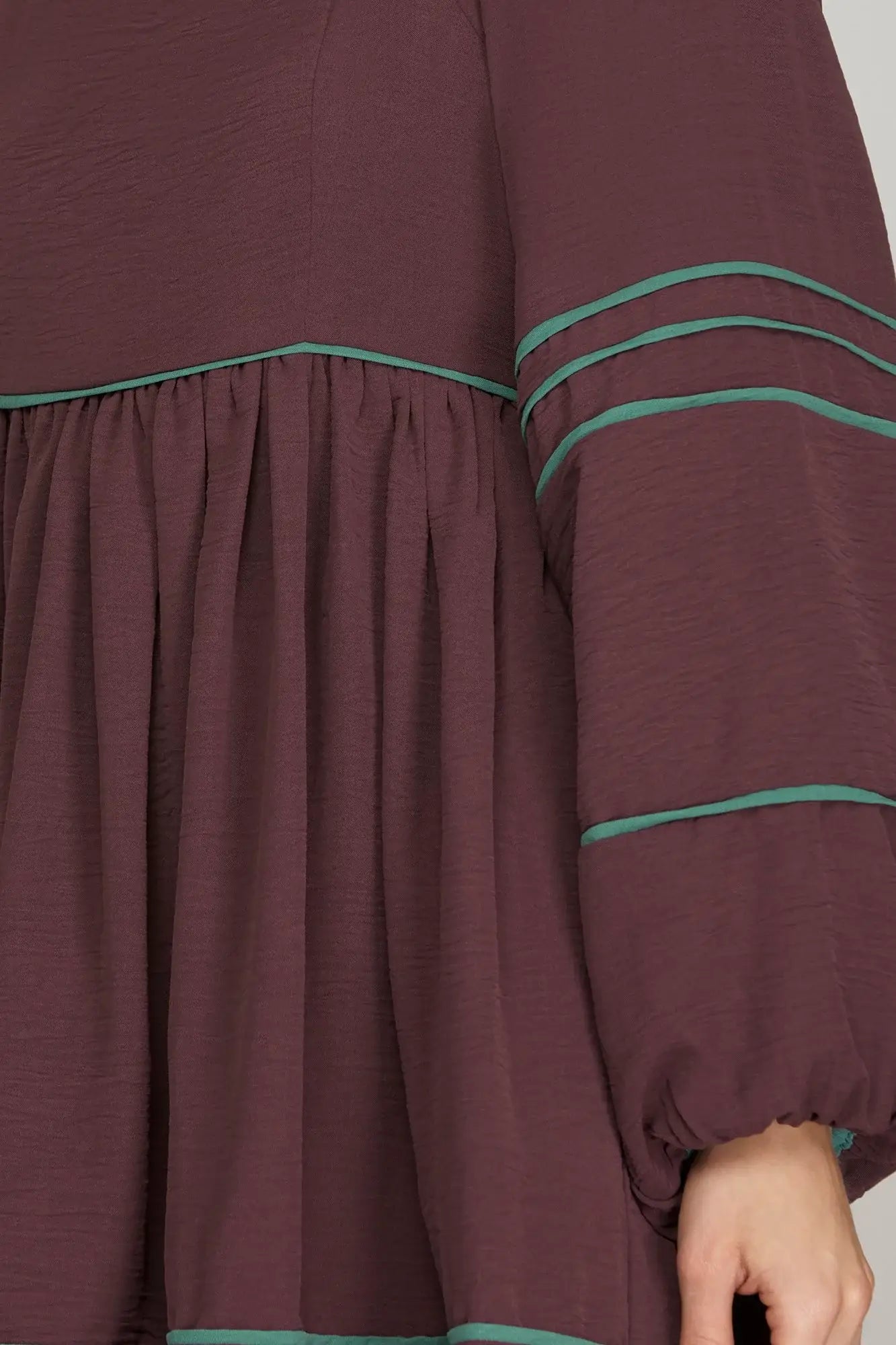Lyla Long Slv. Contrast Dress