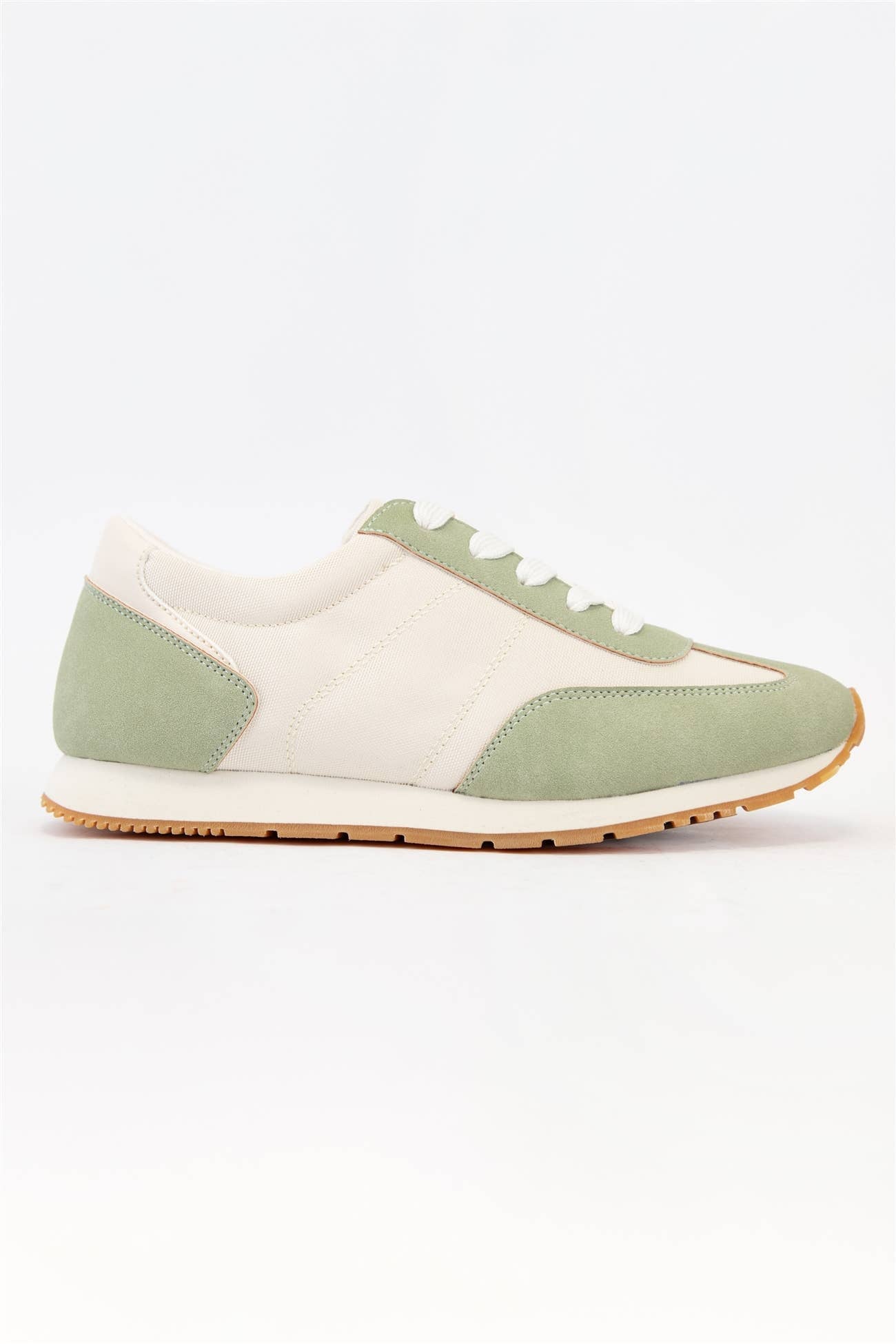 CARRIE Retro Runner Sneakers
