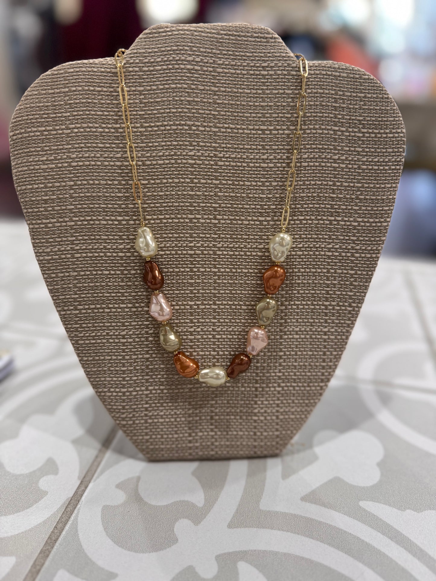 Elegant Baroque Pearl Necklace