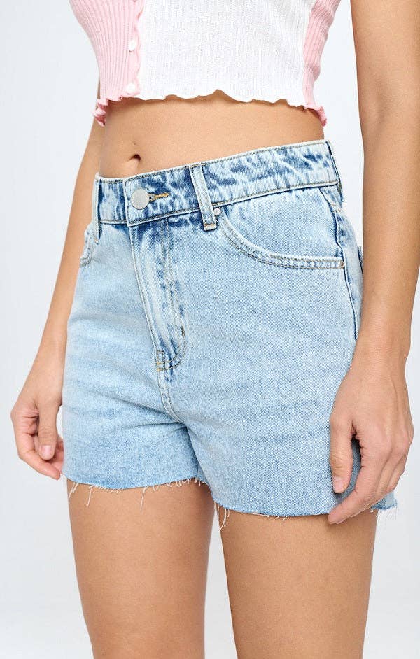 STRETCH HIGH RISE FREY HEM DENIM SHORTS