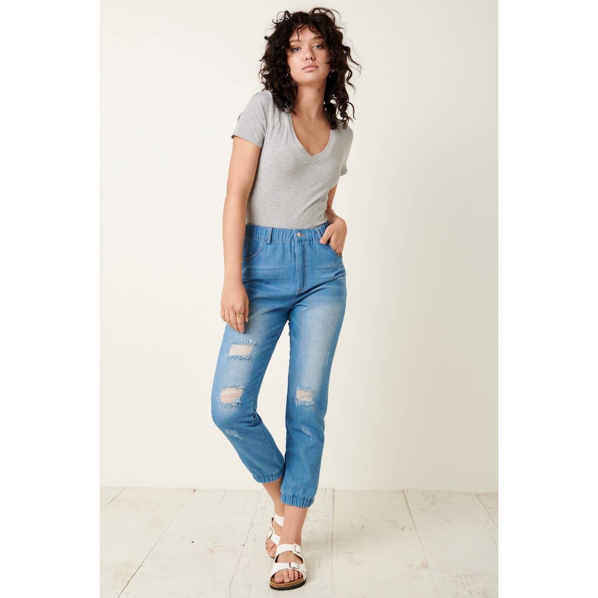 DISTRESSED JOGGER DENIM PANTS