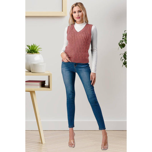 CABLE KNIT V NECK SWEATER VEST