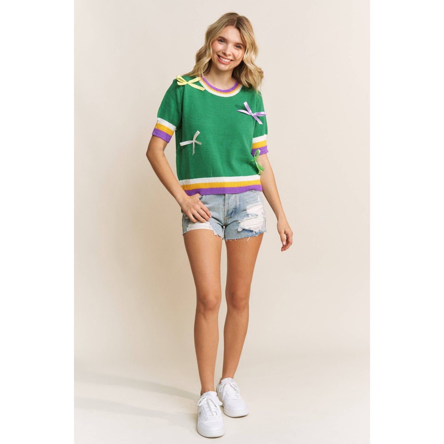 MARDI GRAS BOW DETAIL SHORT SLEEVE PULLOVER TOP