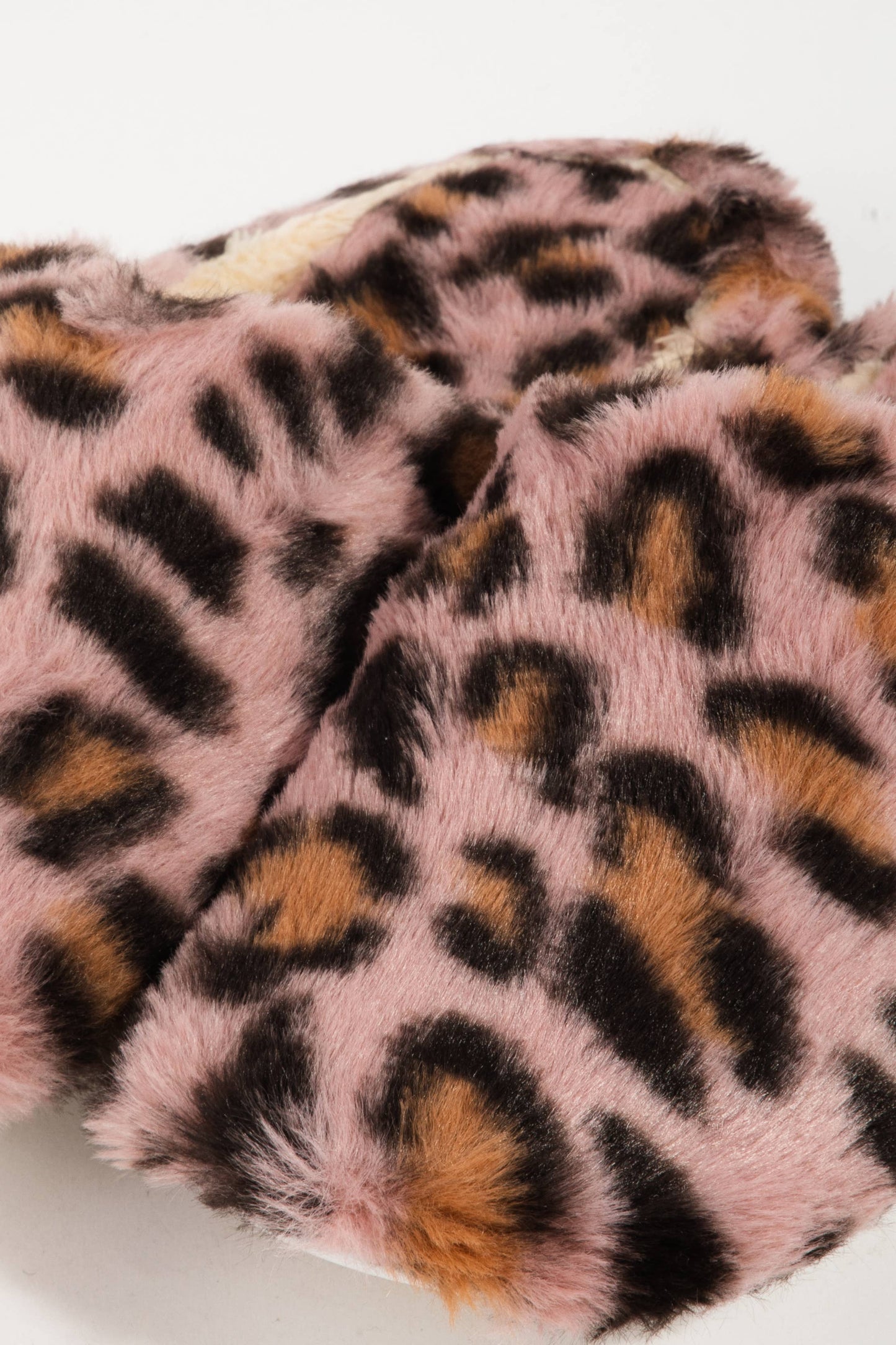 Pink Leopard Pattern Fuzzy Slippers ~ Size 7/8