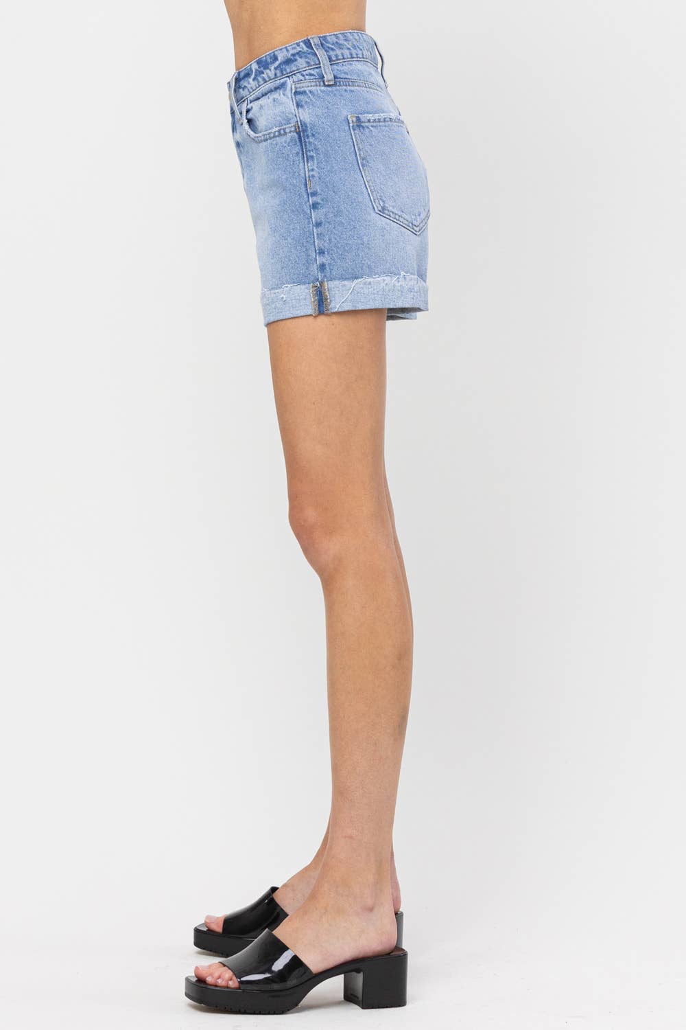 High Rise Cuffed Mom Shorts Light Denim