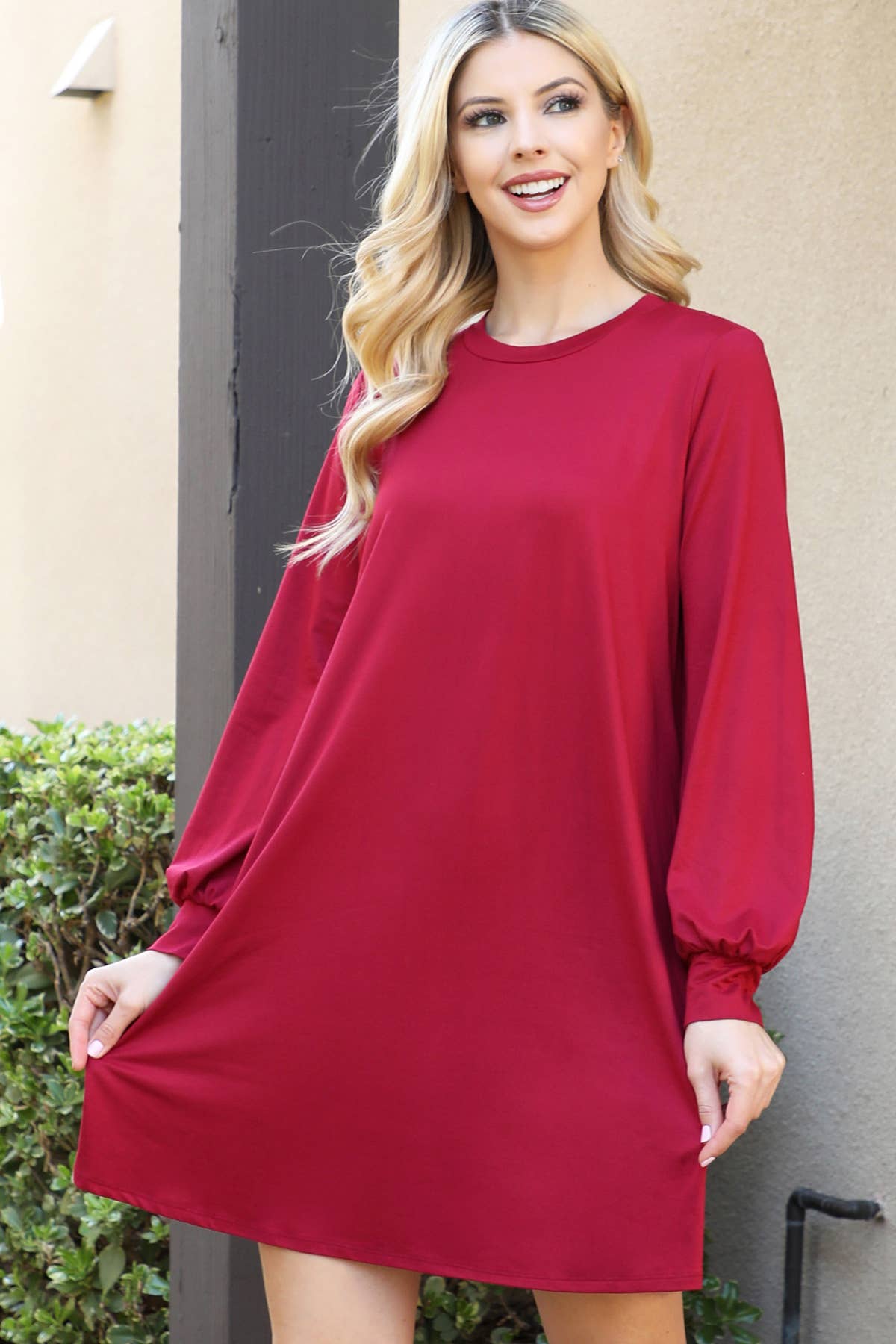 SOLID ROUND NECKLINE LONG SLEEVE DRESS