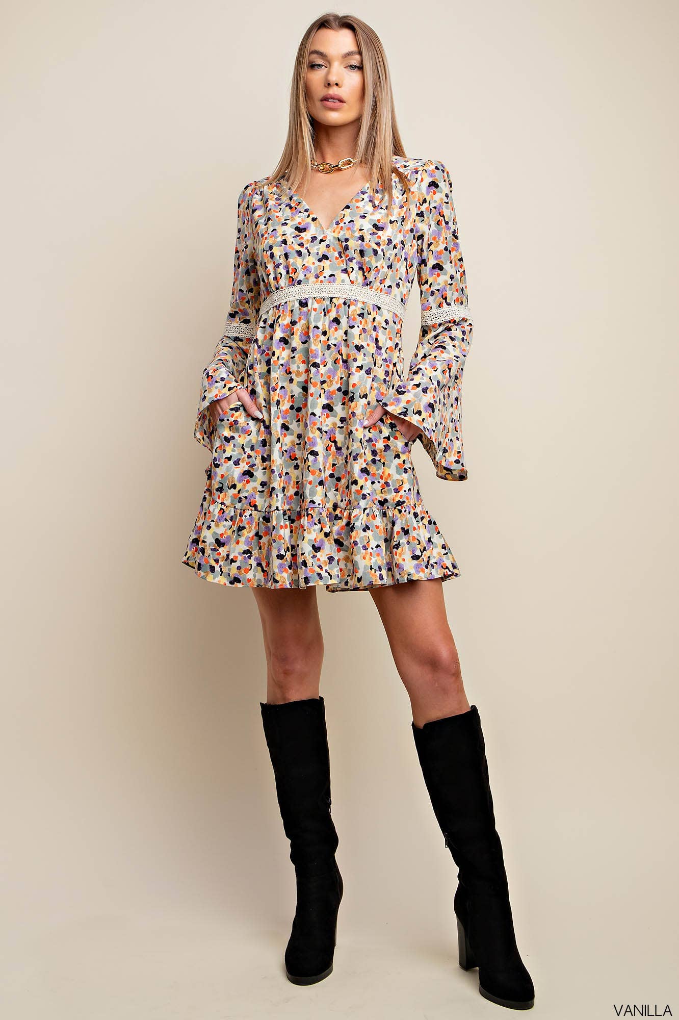 GIRLY BELL-SLEEVE MINI DRESS