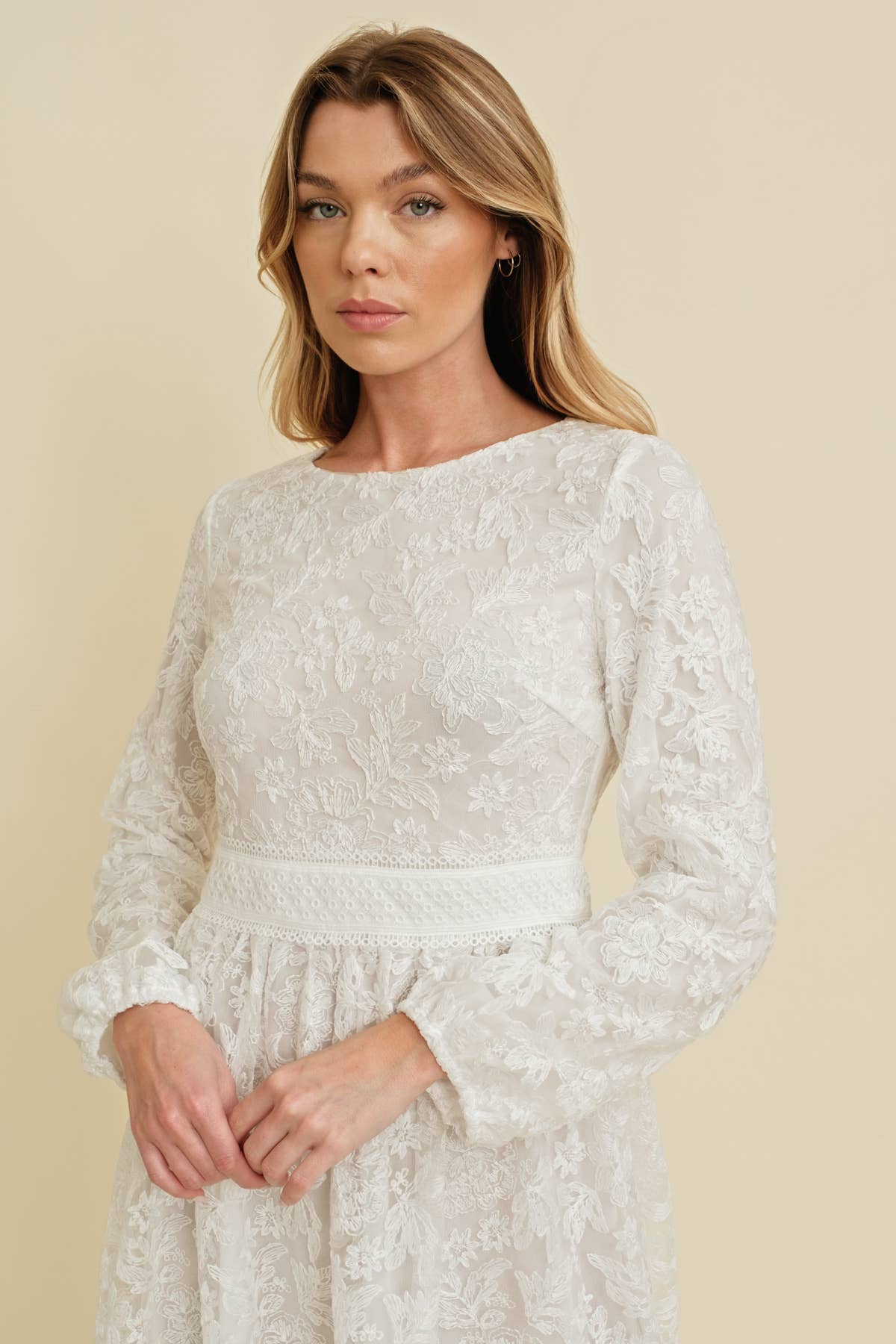 LACE LONG SLEEVE MIDI DRESS