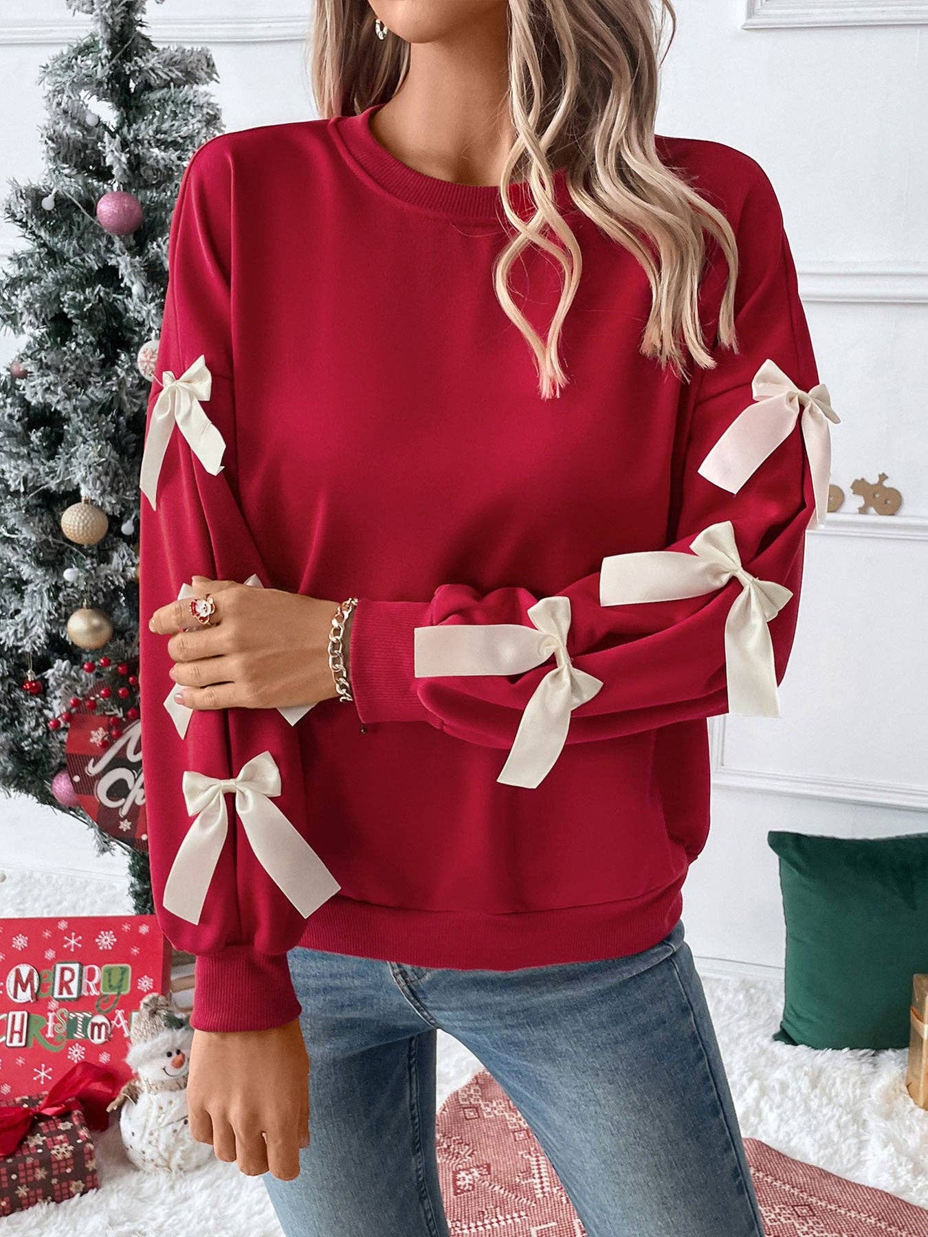 Christmas Bow Sleeve Round Neck Long Sleeve Sweatshirtp