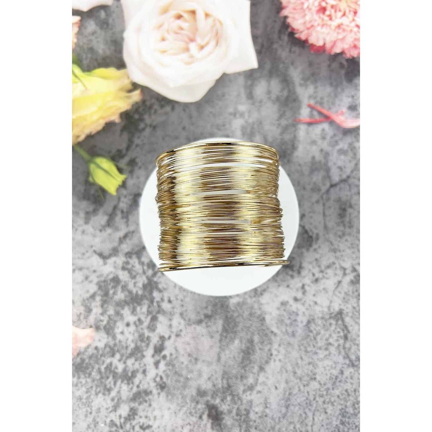 MULTI LAYER SHINNY WIRE WRAP BRACELET