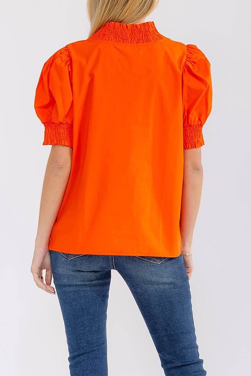 SHORT PUFF SLEEVE V-NECK RUFFLE BLOUSE
