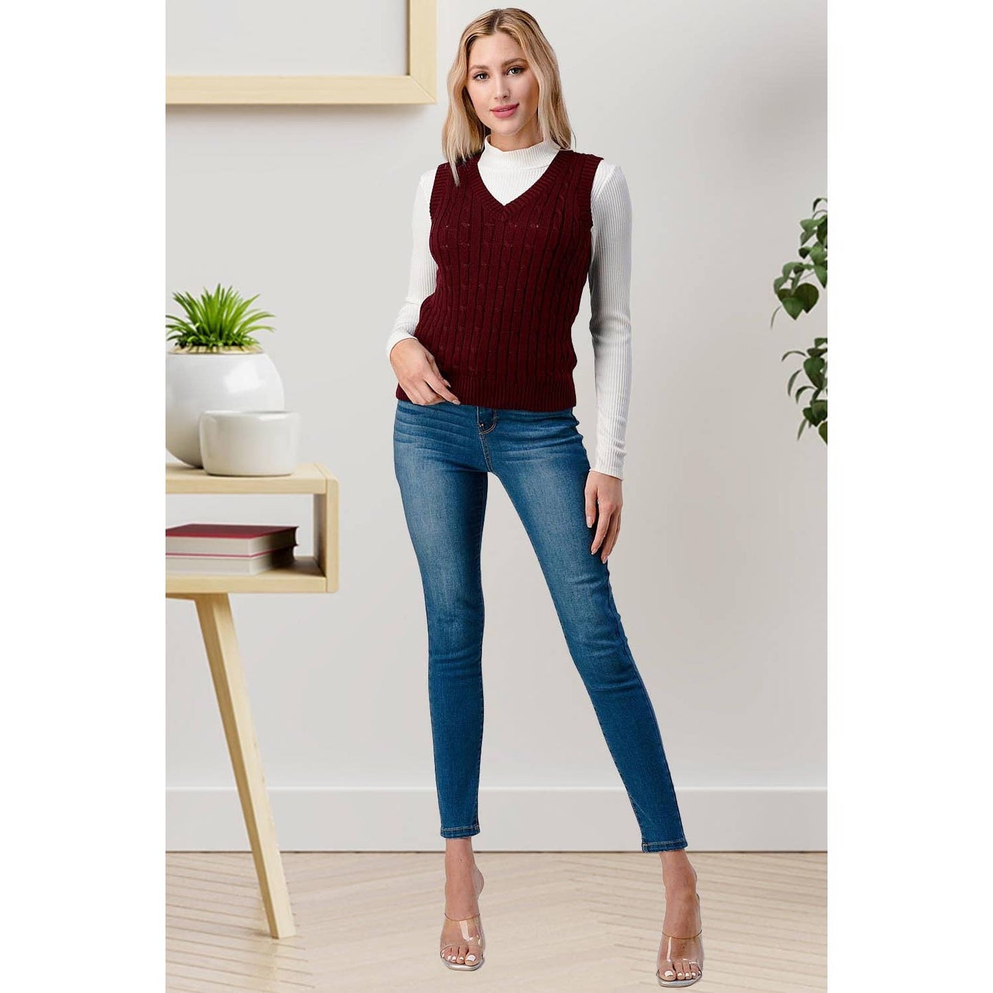 CABLE KNIT V NECK SWEATER VEST