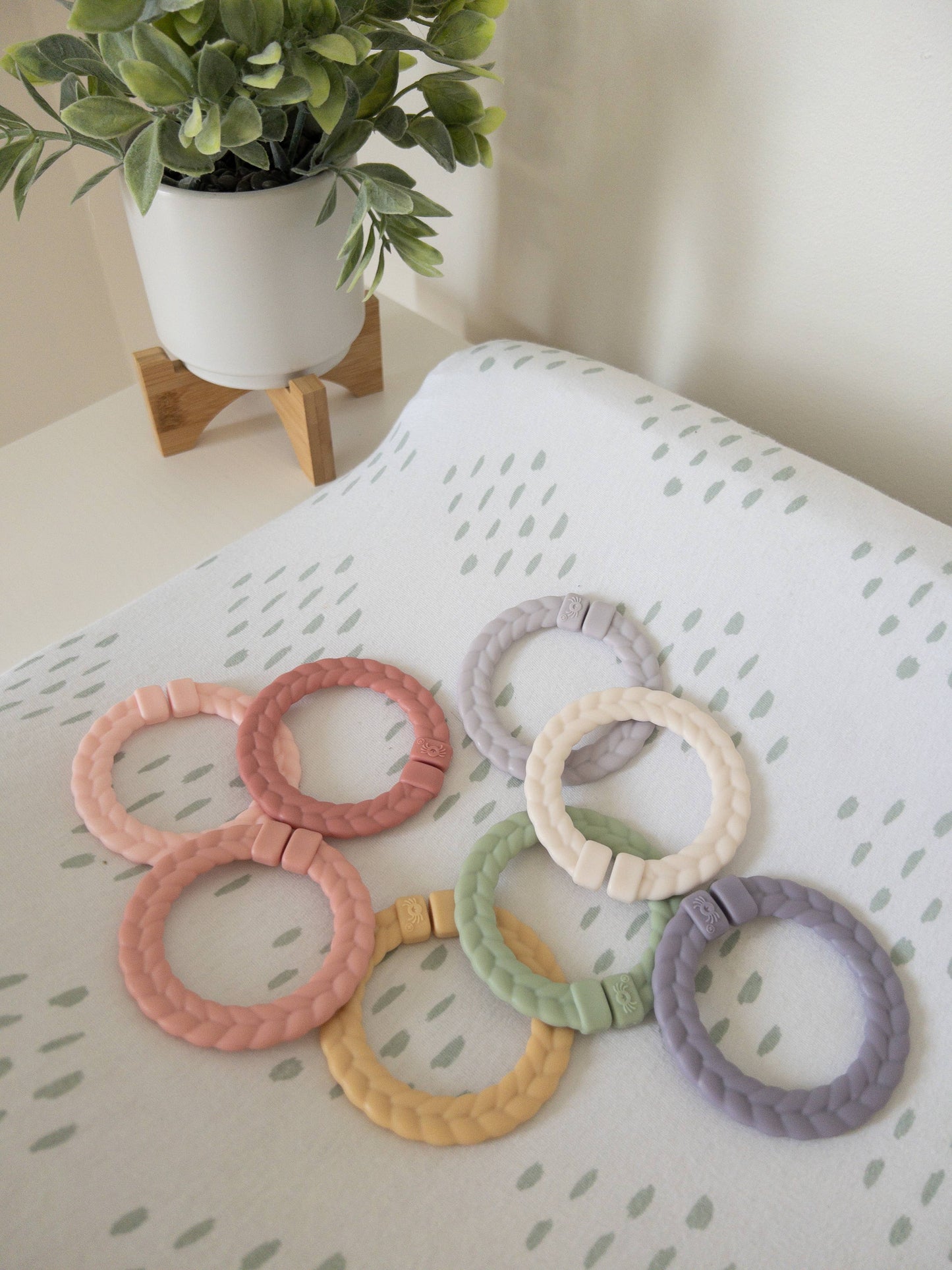 Bitzy Bespoke Itzy Rings™ Linking Ring Set: Pastel