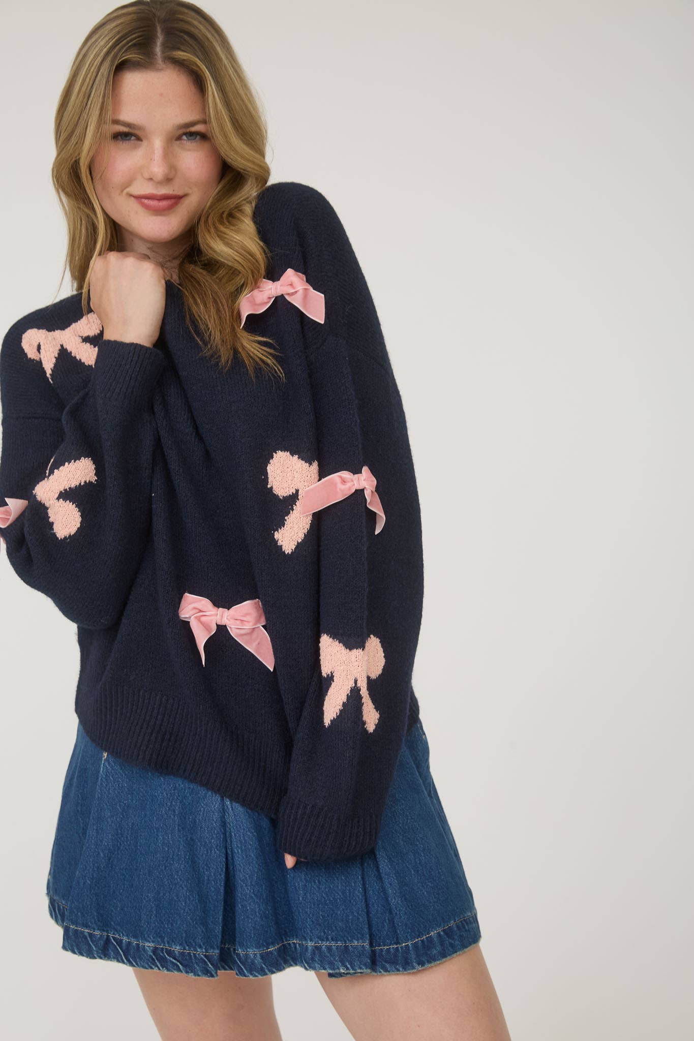 BOW PATTERN LONG SLEEVE KNIT SWEATER ~ NAVY