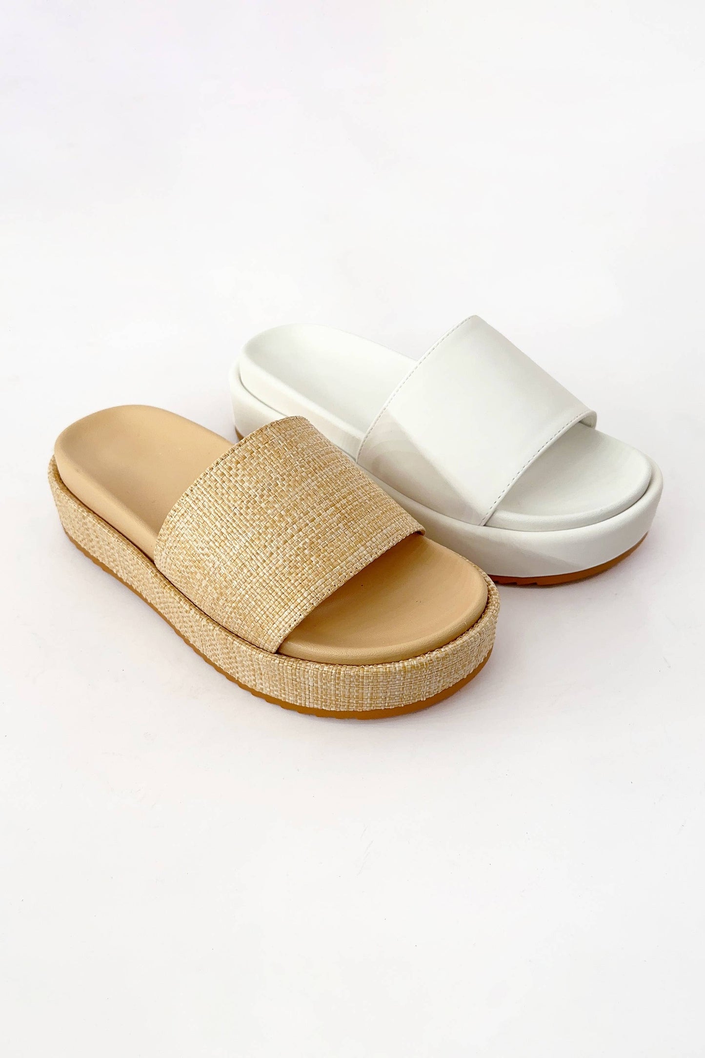 INNOVATION BOLD UPPER CHUNKY PLATFORM SLIP ON SLIDE SANDAL ~ Raffia
