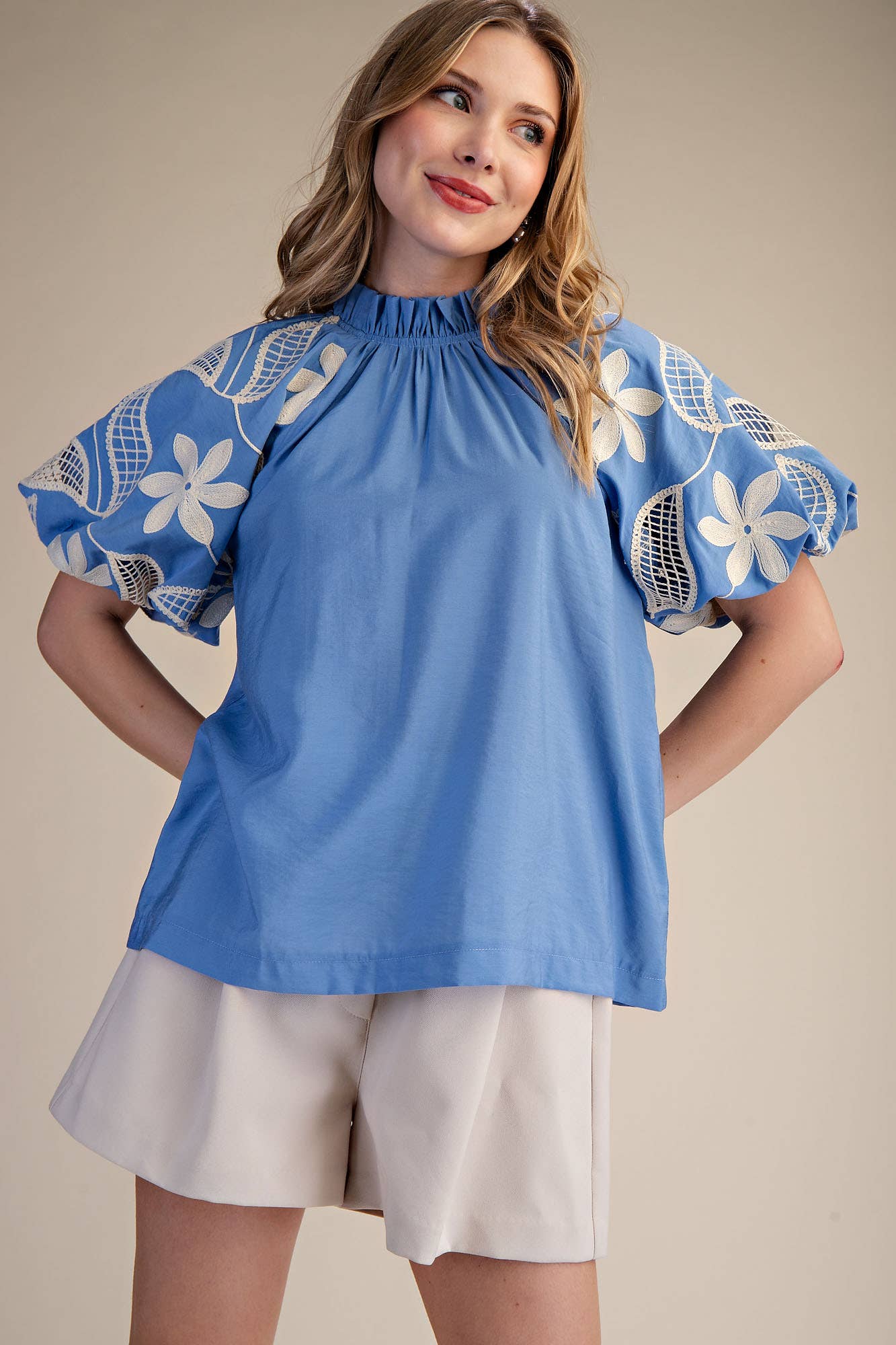 Ruffle Neck Bubble Sleeve Blouse