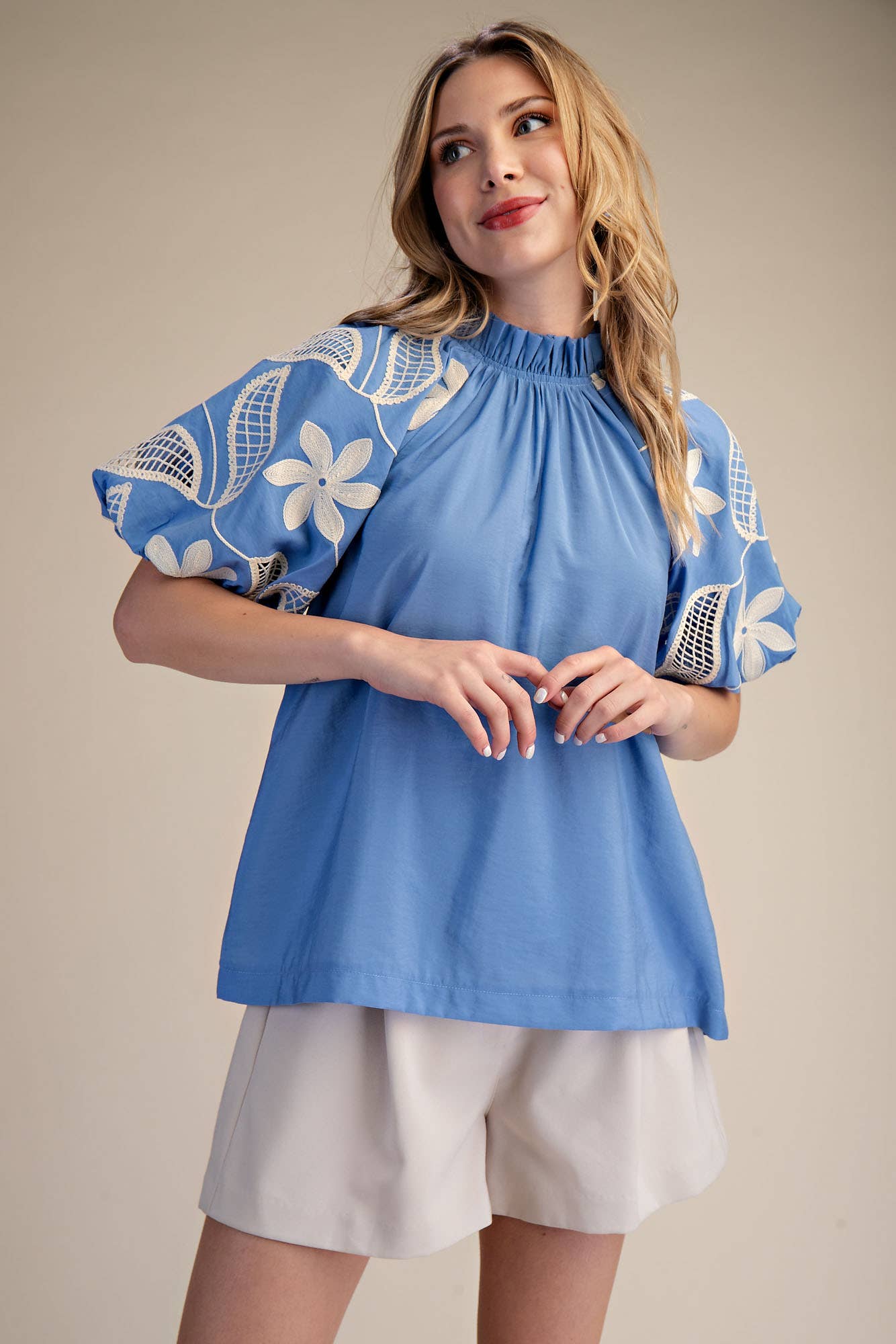 Ruffle Neck Bubble Sleeve Blouse