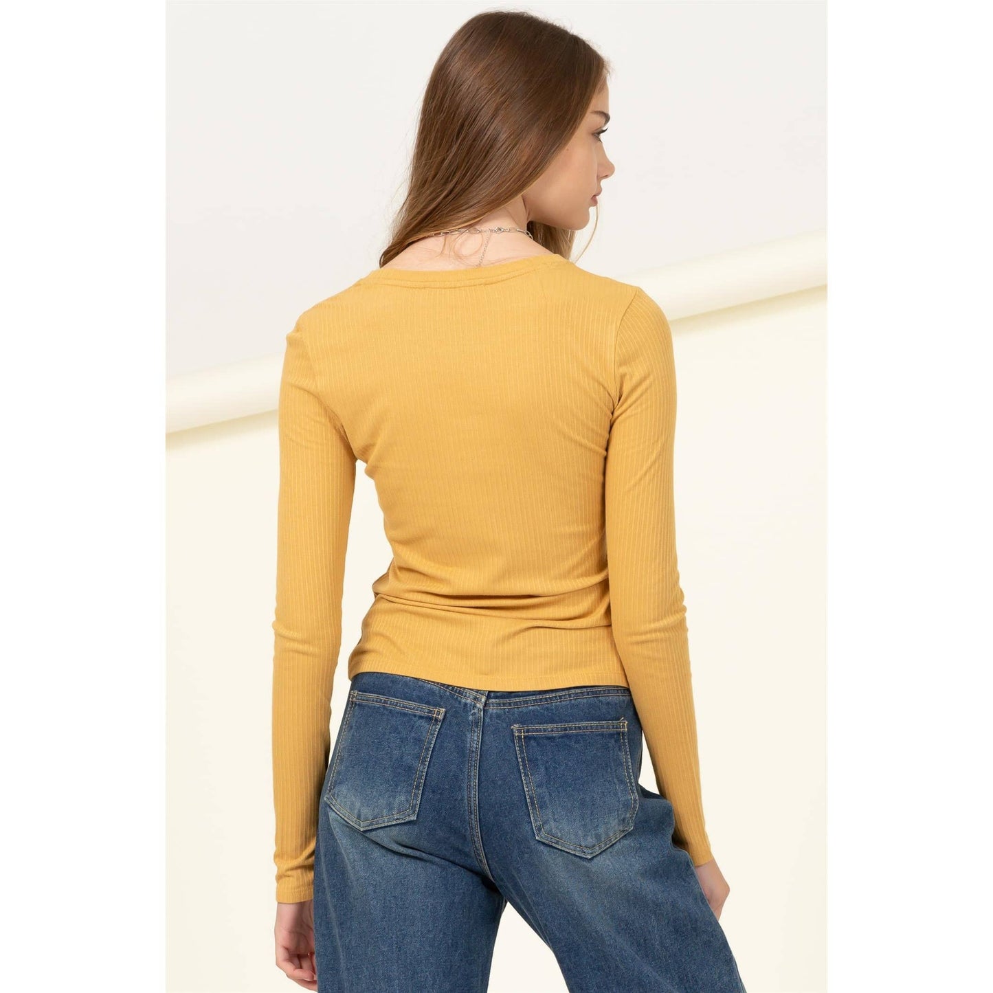 LONG-SLEEVE RIBBED CREW NECK TOP