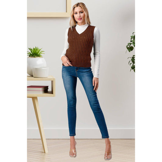 CABLE KNIT V NECK SWEATER VEST