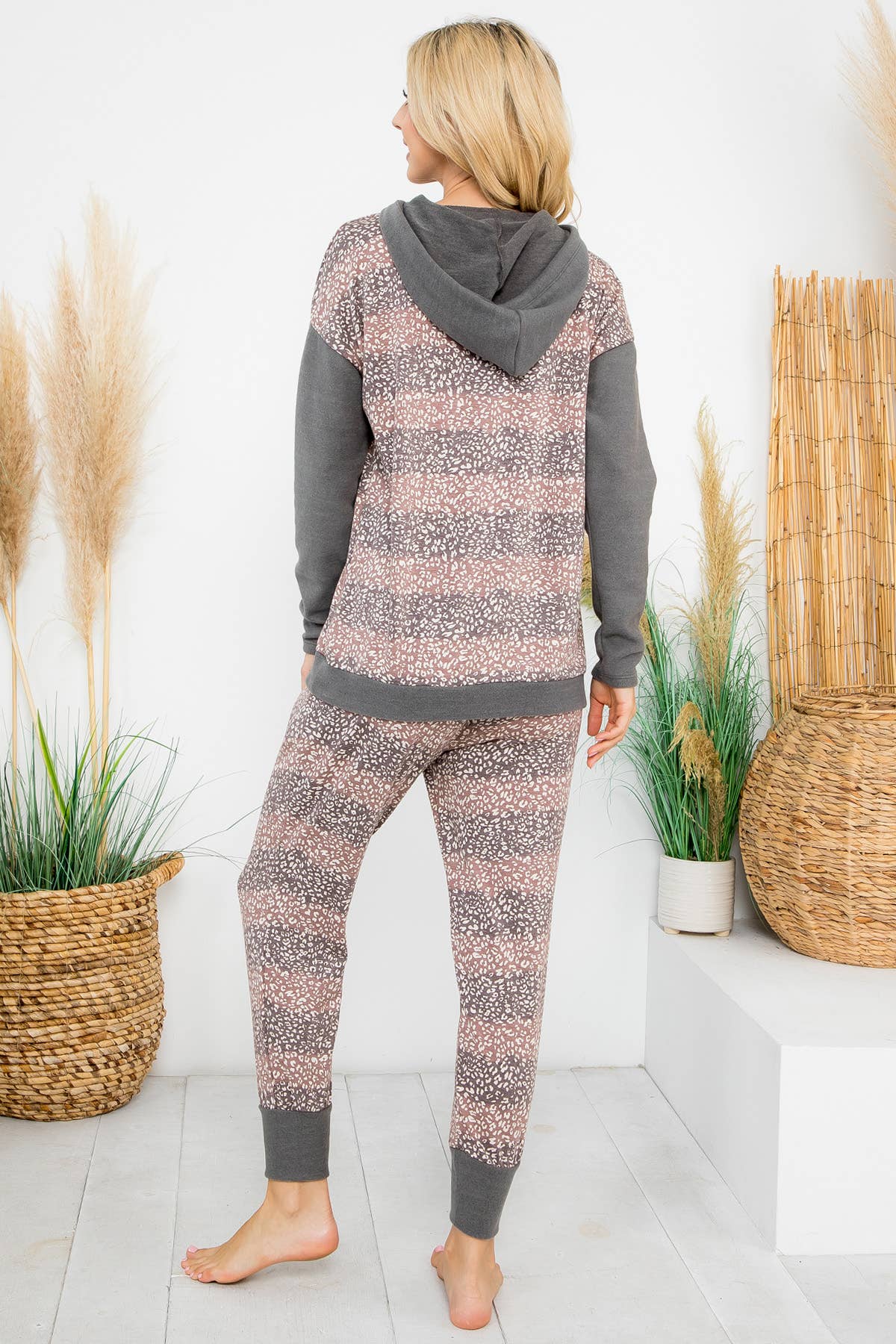 STRIPE LONG SLEEVE HOODIE TOP & JOGGER SET