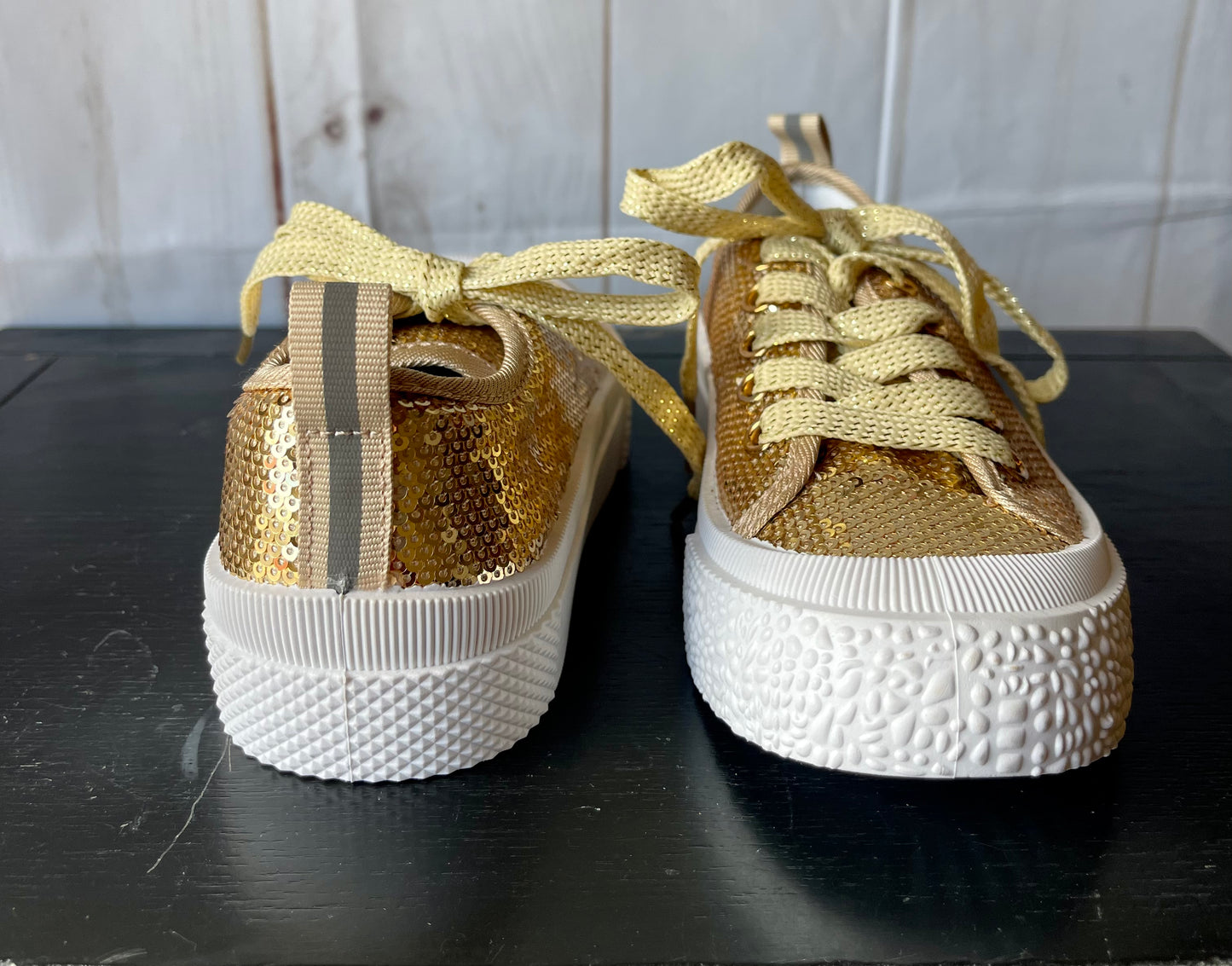 Comfy Gold Sequins Sneaker