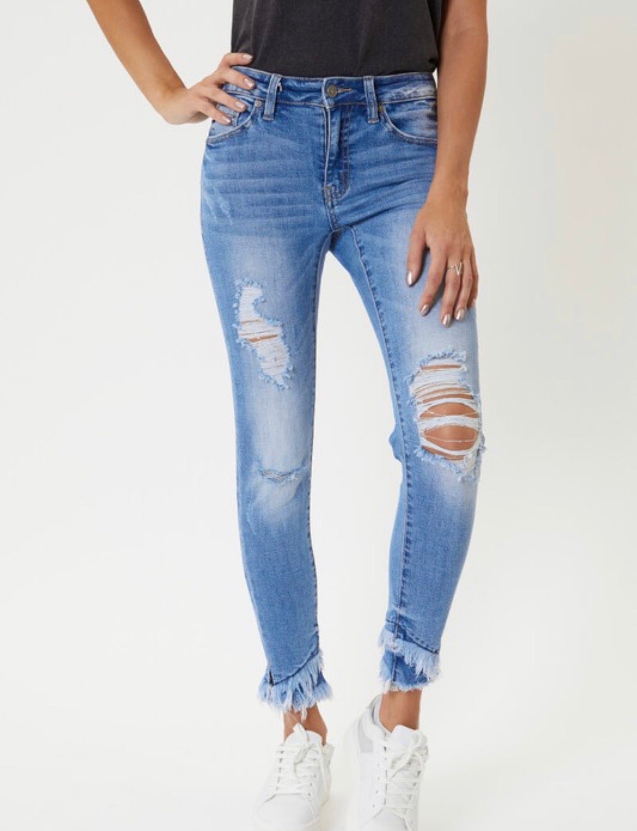 Josie Mid Rise Skinny 018